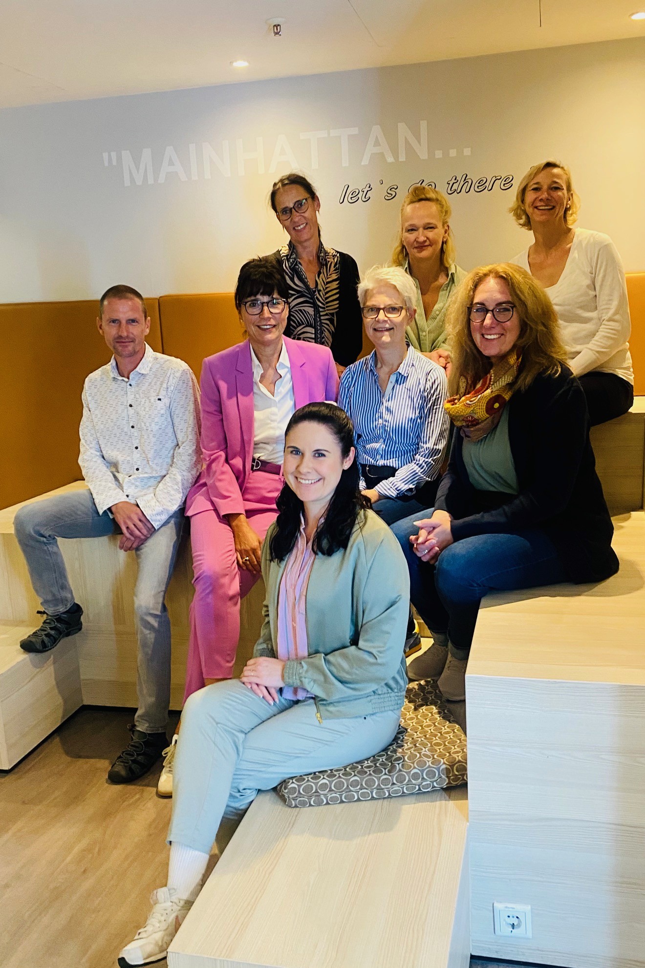 Gruppenfoto Officemanagement Frankfurt 9 2025